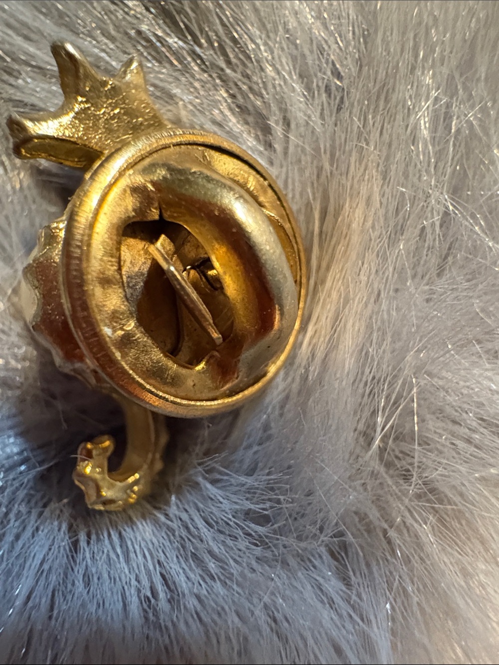 Gold Seahorse Brooch with Pearl Accent - Women Jewelry - Picture 3 of 4